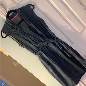 Elie Tahari blue soft denim dress. Sleeveless. Pretty details. Preowned. Size 8